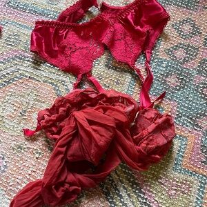 Victoria's Secret Vibrant Red lingerie Lace set